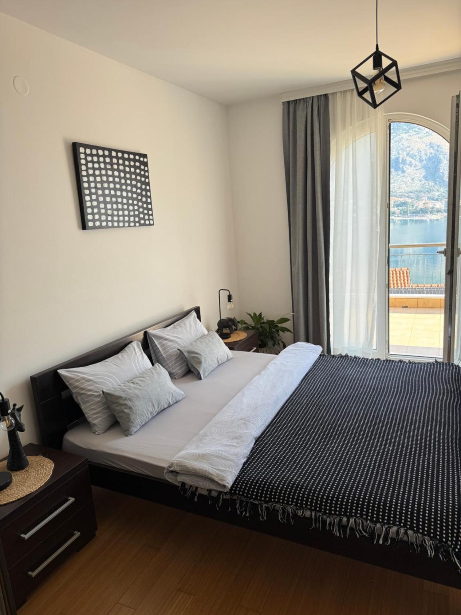 J&M Apartment Котор Екстериор снимка
